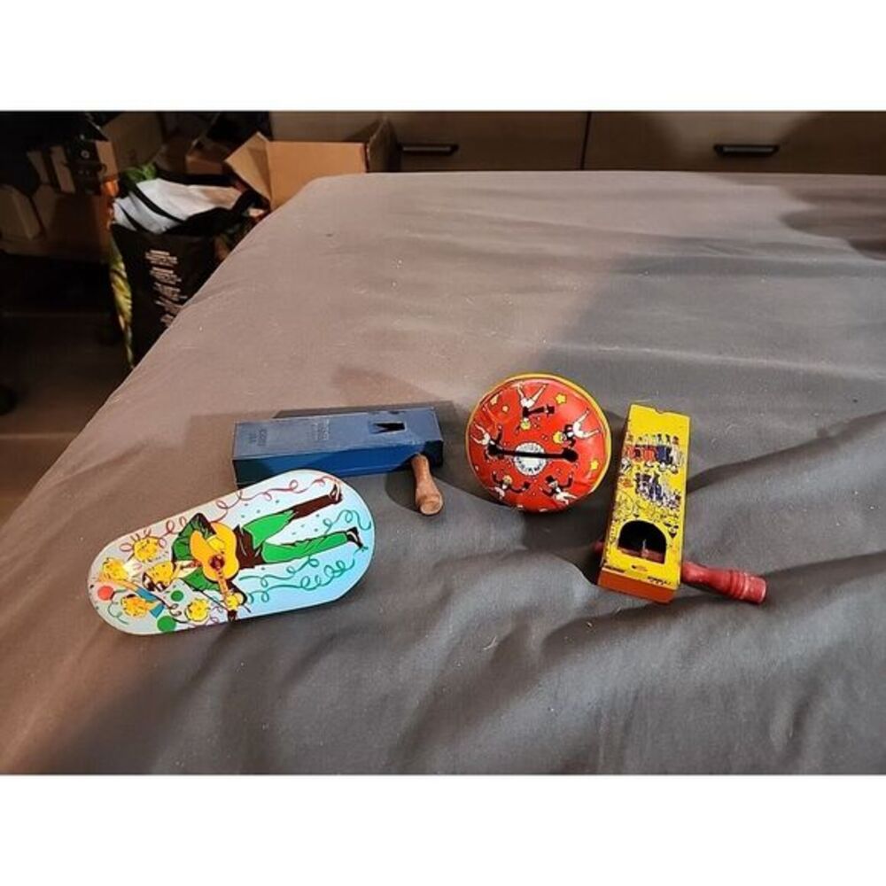 4 Vintage Tin Noise‎ Makers~GREAT GRAPHICS~Fun Collectibles! Various Companies!